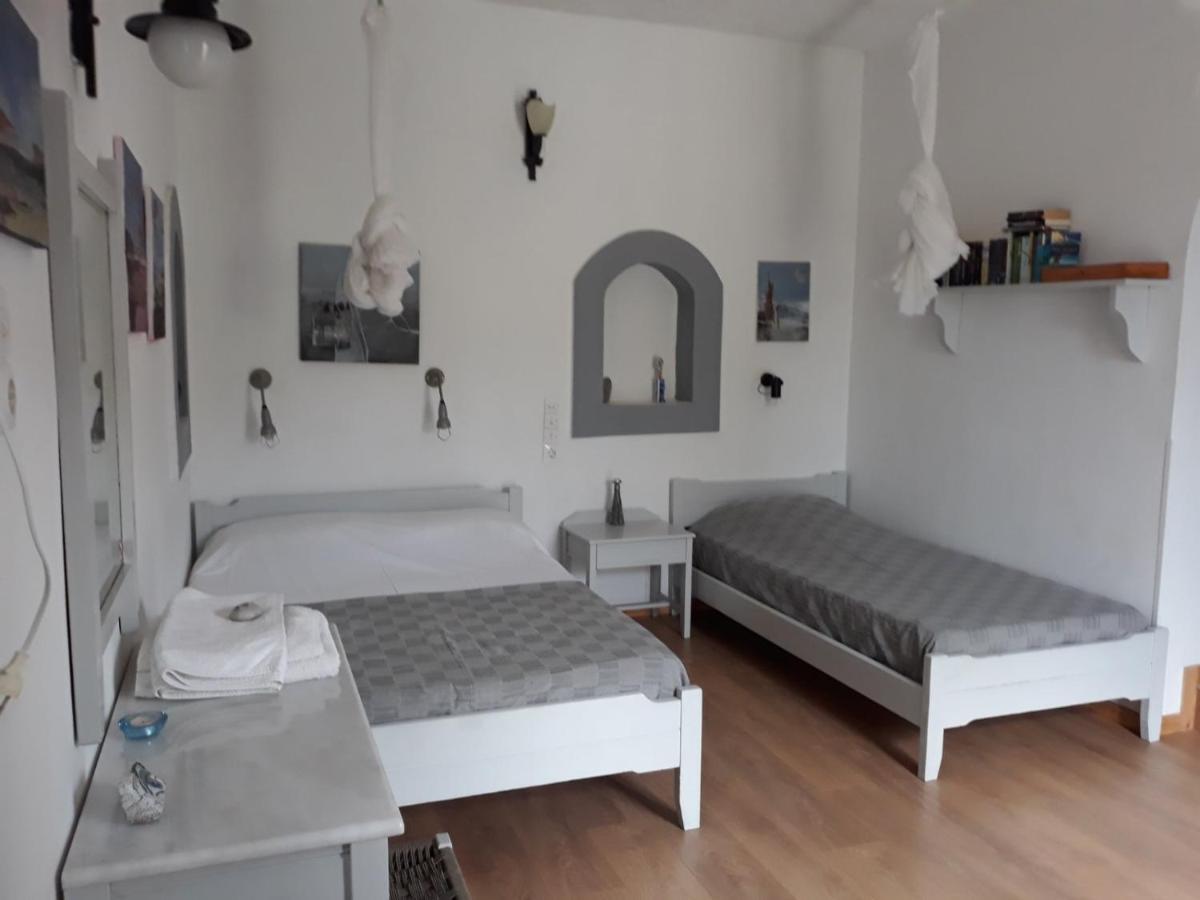 Aloni Apartment Kamilari Bagian luar foto