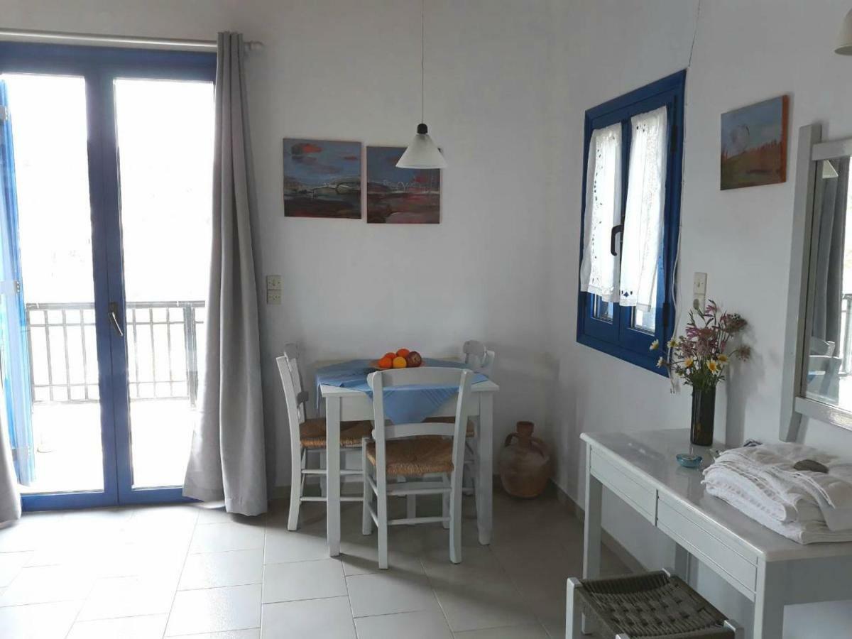 Aloni Apartment Kamilari Bagian luar foto