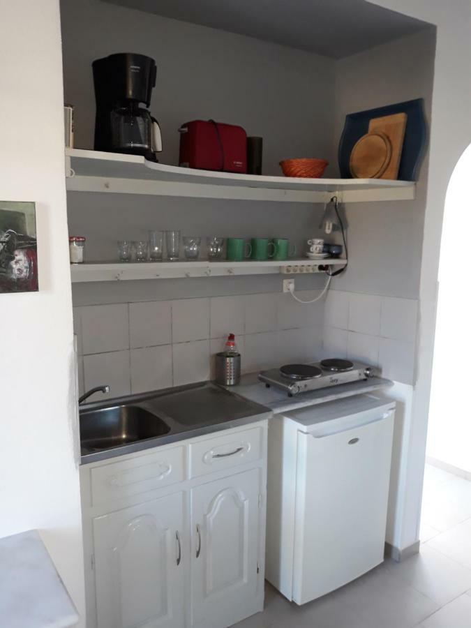 Aloni Apartment Kamilari Bagian luar foto