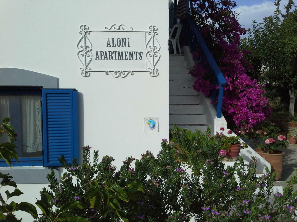 Aloni Apartment Kamilari Bagian luar foto
